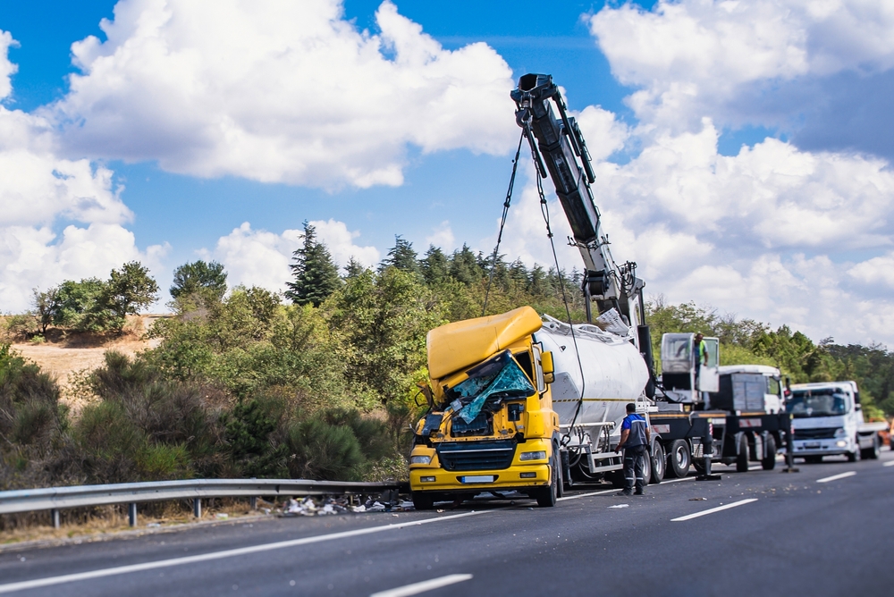 when to consult a lawyer for a truck accident